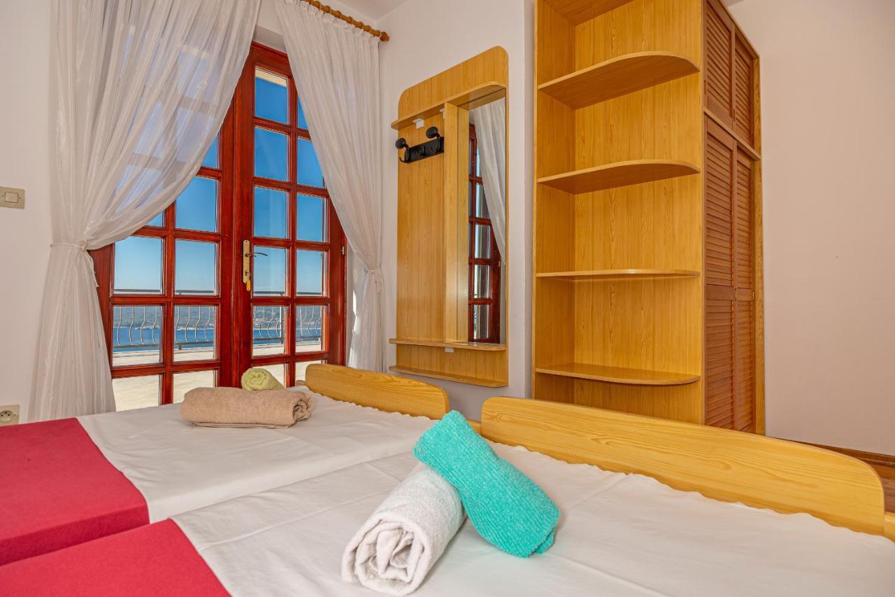 Apartments Francoise Crikvenica Εξωτερικό φωτογραφία
