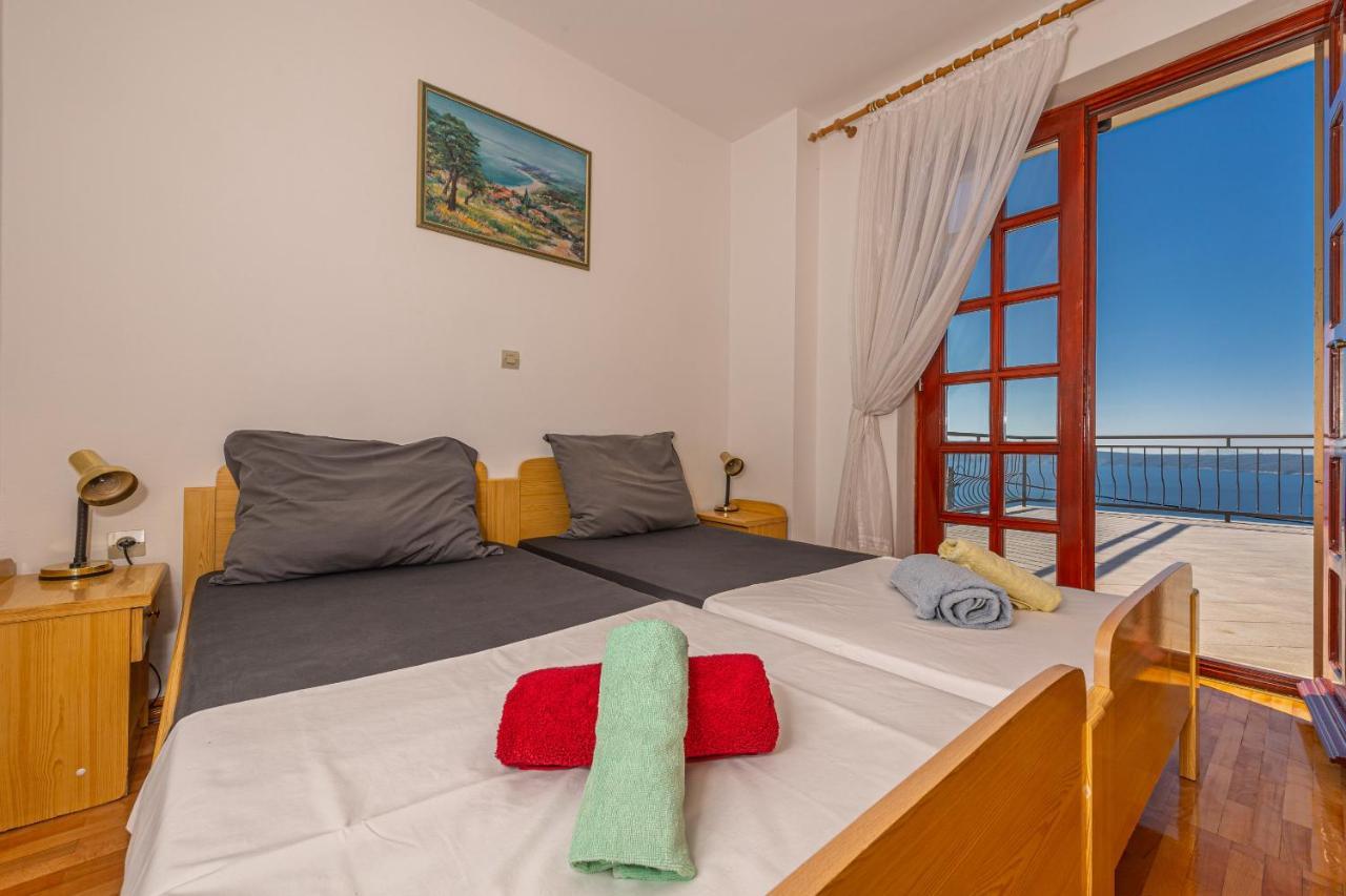 Apartments Francoise Crikvenica Εξωτερικό φωτογραφία