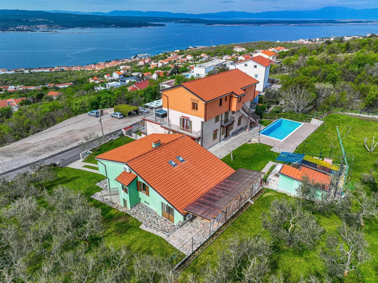 Apartments Francoise Crikvenica Εξωτερικό φωτογραφία