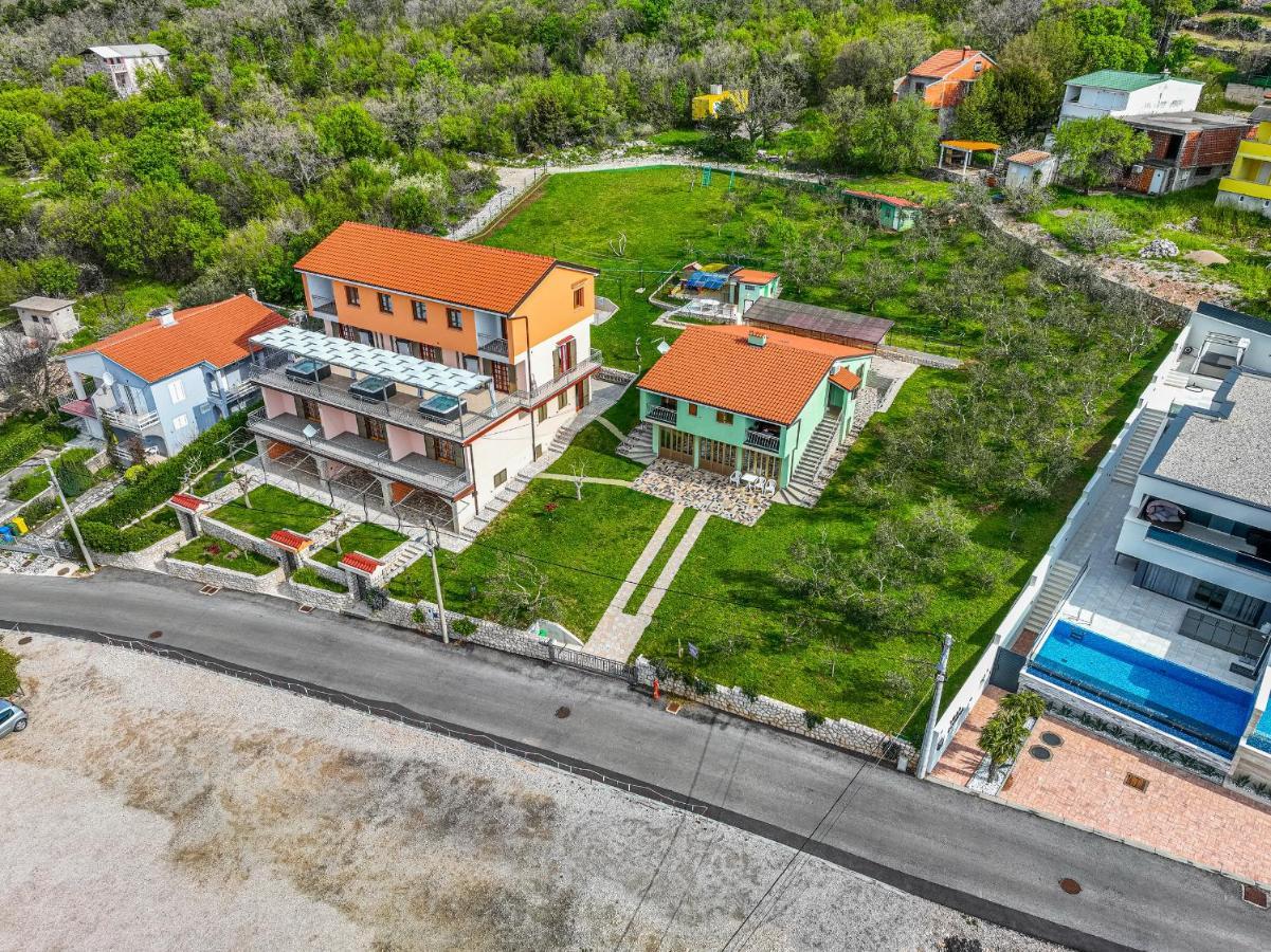 Apartments Francoise Crikvenica Εξωτερικό φωτογραφία