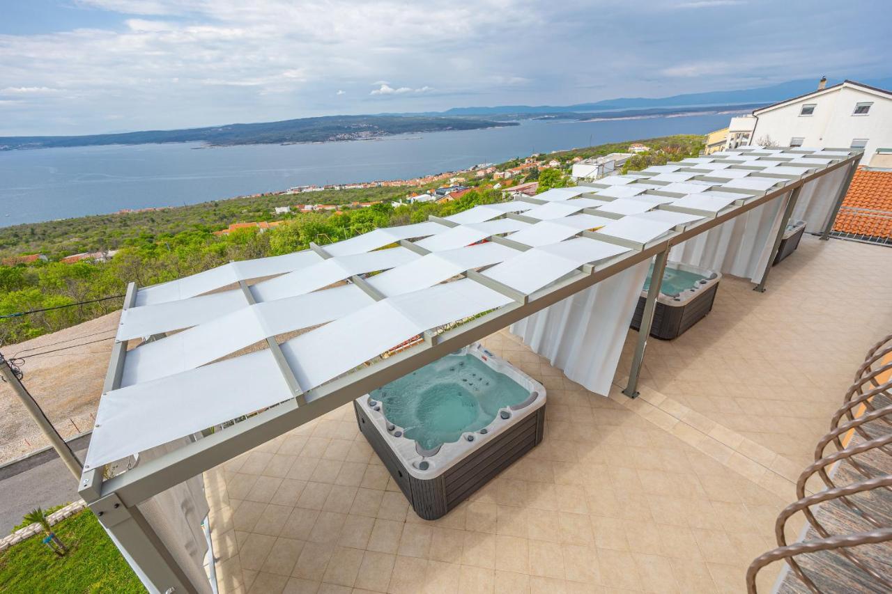 Apartments Francoise Crikvenica Εξωτερικό φωτογραφία