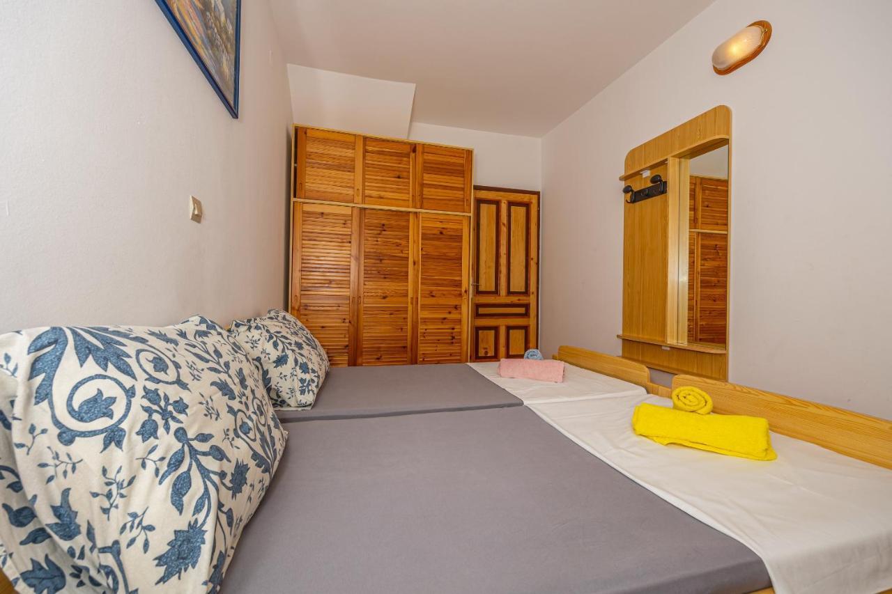 Apartments Francoise Crikvenica Εξωτερικό φωτογραφία