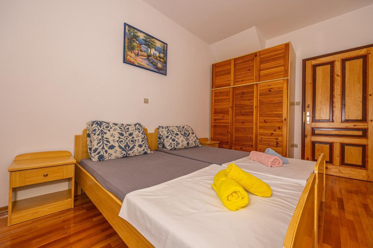 Apartments Francoise Crikvenica Εξωτερικό φωτογραφία
